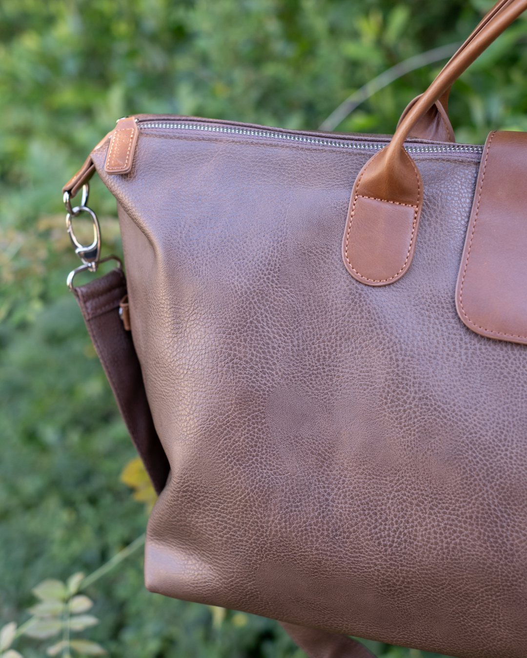 Mercer Brown Vegan Leather Duffel Travel Bag Removable Shoulder Strap